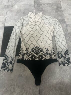 Printed Long-Sleeve Bodysuit - Black and Beige